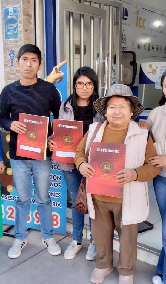 Clientes con testimonios de compra de lote firmados